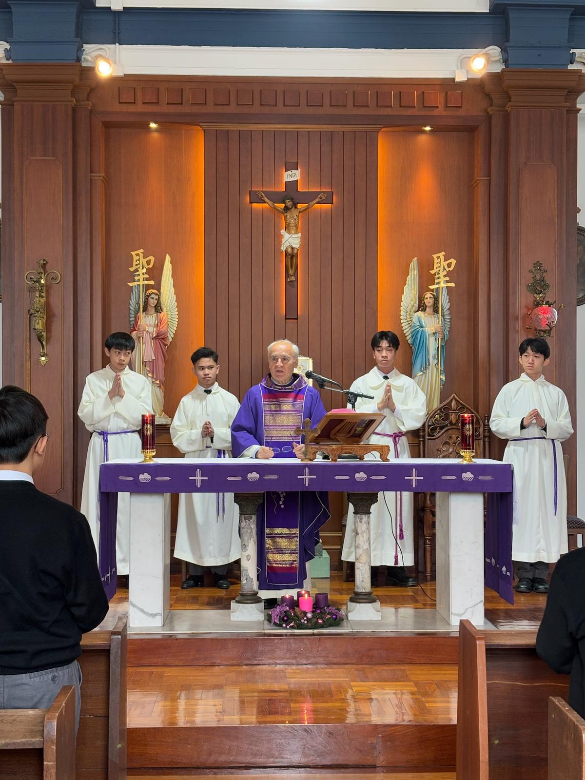 Advent Mass and Christmas Party