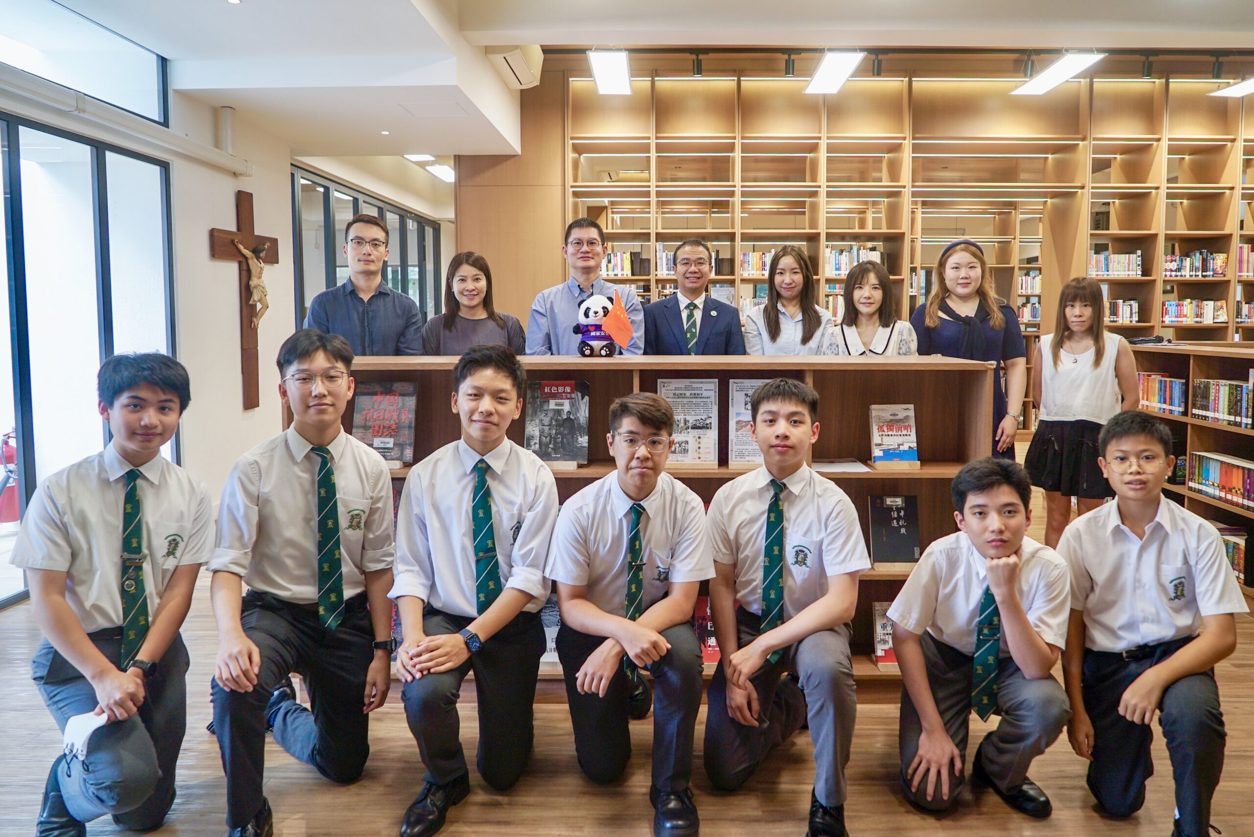 “80th Anniversary of Victory in Chinese People’s War of Resistance Against Japanese Aggression” Thematic Book Exhibition